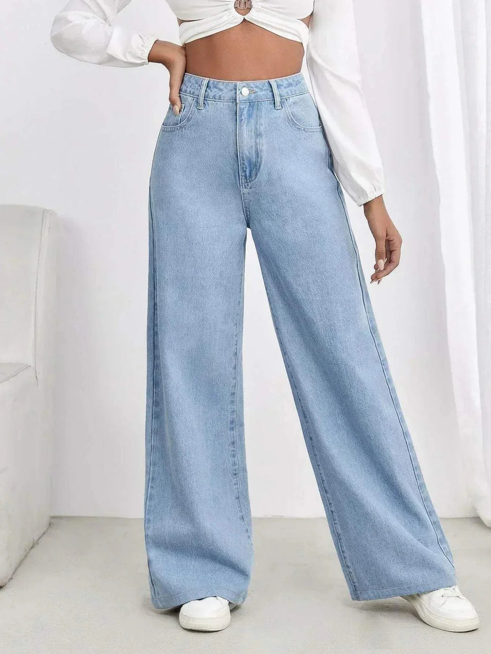 ZARA High-Waisted Light Blue Wide-Leg Jeans.