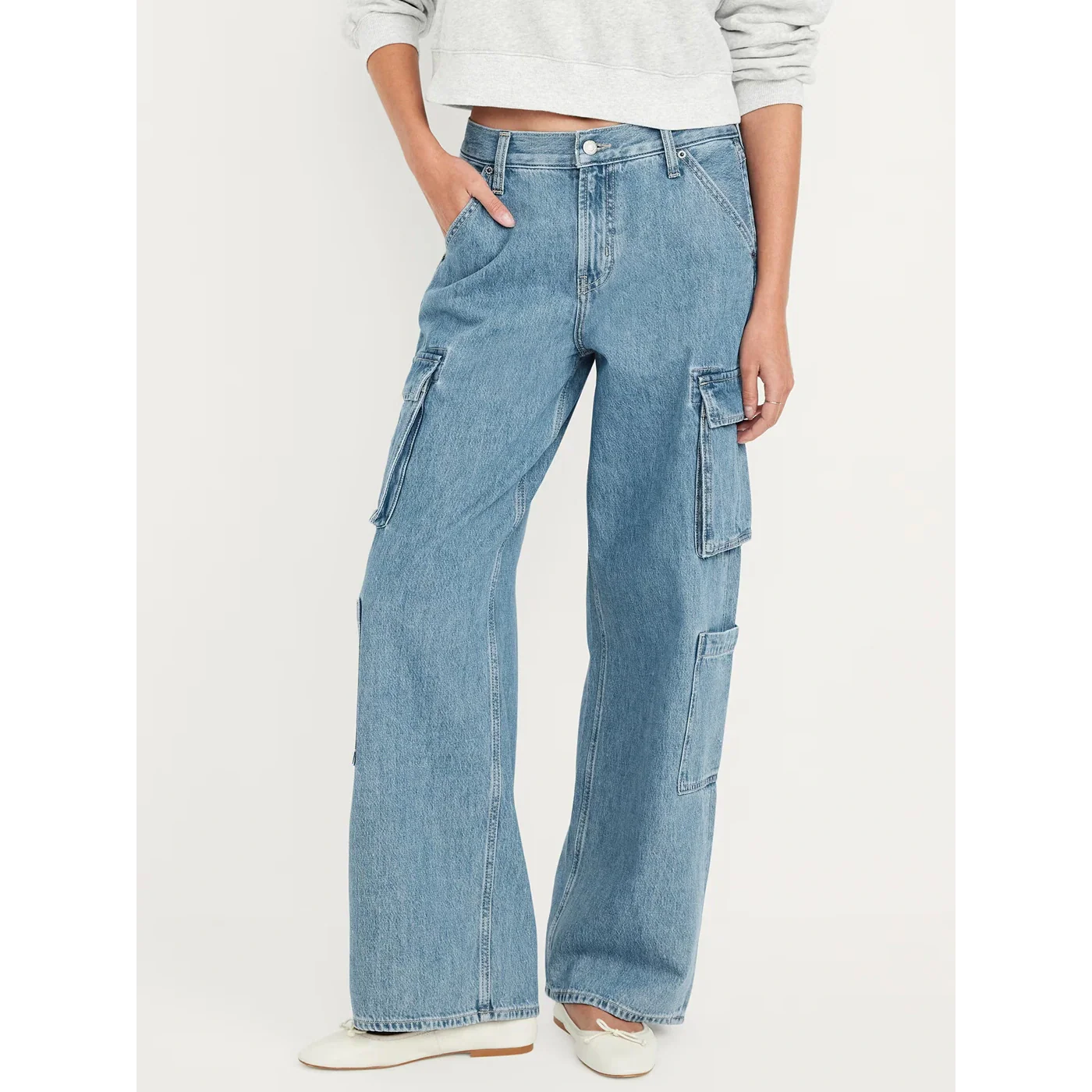 Mid Rise Baggy Wide Leg Cargo Jeans